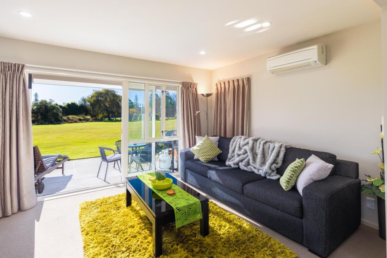 The Meadows Villa Christchurch Dış mekan fotoğraf
